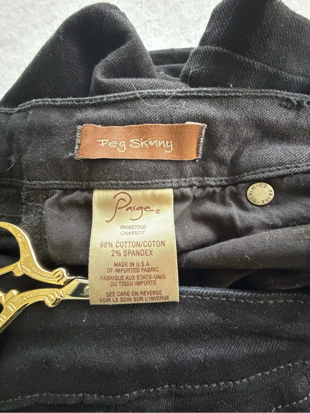 PAIGE Black Peg Skinny Jeans - Sleek High-Rise Look Size 29